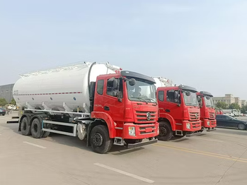 Pneumatic Bulk Feed Truck with Air Compressor 40-60cbm